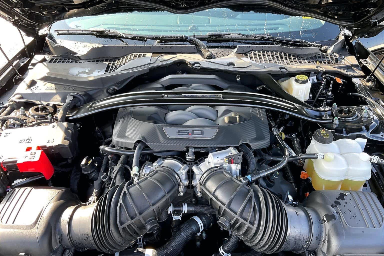 Used 2025 Ford Mustang Dark Horse RWD image 24