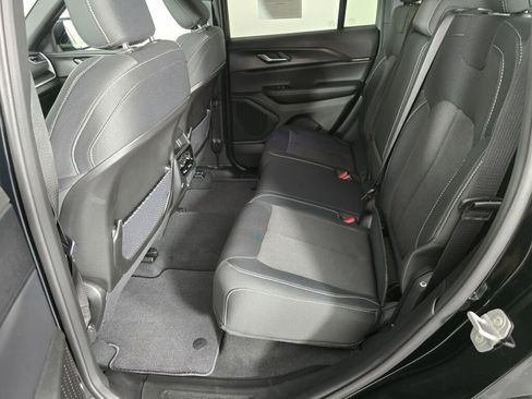 New 2025 Jeep Grand Cherokee Laredo X w/ Trailer Tow Package image 27