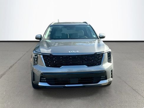 Certified 2025 Kia Sorento EX FWD image 2