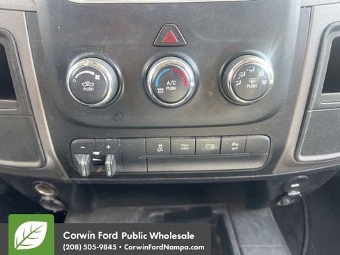 Used 2014 RAM 2500 Tradesman w/ Chrome Appearance Group image 11