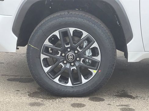 New 2026 Toyota Tundra Limited image 24