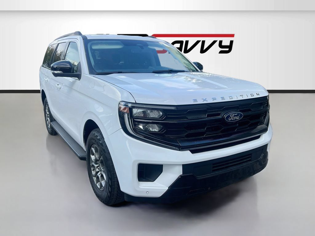 Used 2026 Ford Expedition Active RWD image 1