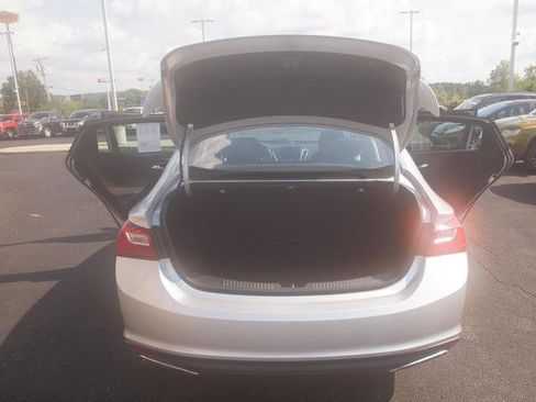 Used 2020 Chevrolet Malibu RS FWD image 5