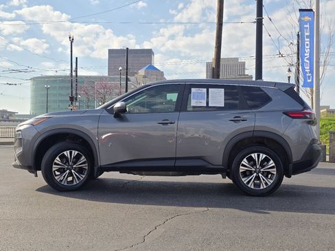 Used 2023 Nissan Rogue SV image 19