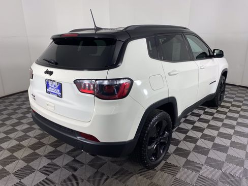 Used 2020 Jeep Compass Latitude AWD/4WD image 6