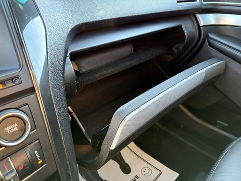 Used 2017 Ford Explorer XLT w/ Equipment Group 202A image 45