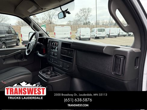 Used 2024 Chevrolet Express 2500 w/ Driver Convenience Package image 6
