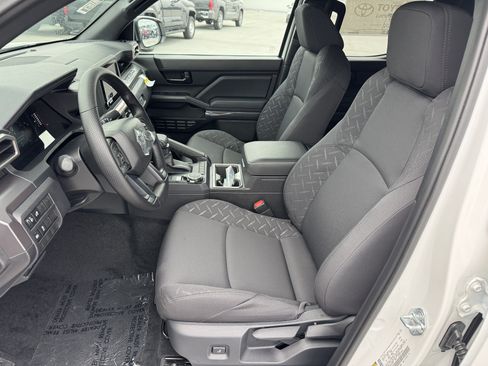 New 2026 Toyota Tacoma SR5 AWD/4WD image 2