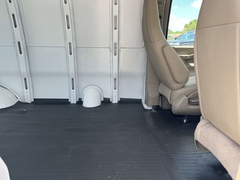 New 2026 GMC Savana 2500 RWD image 19