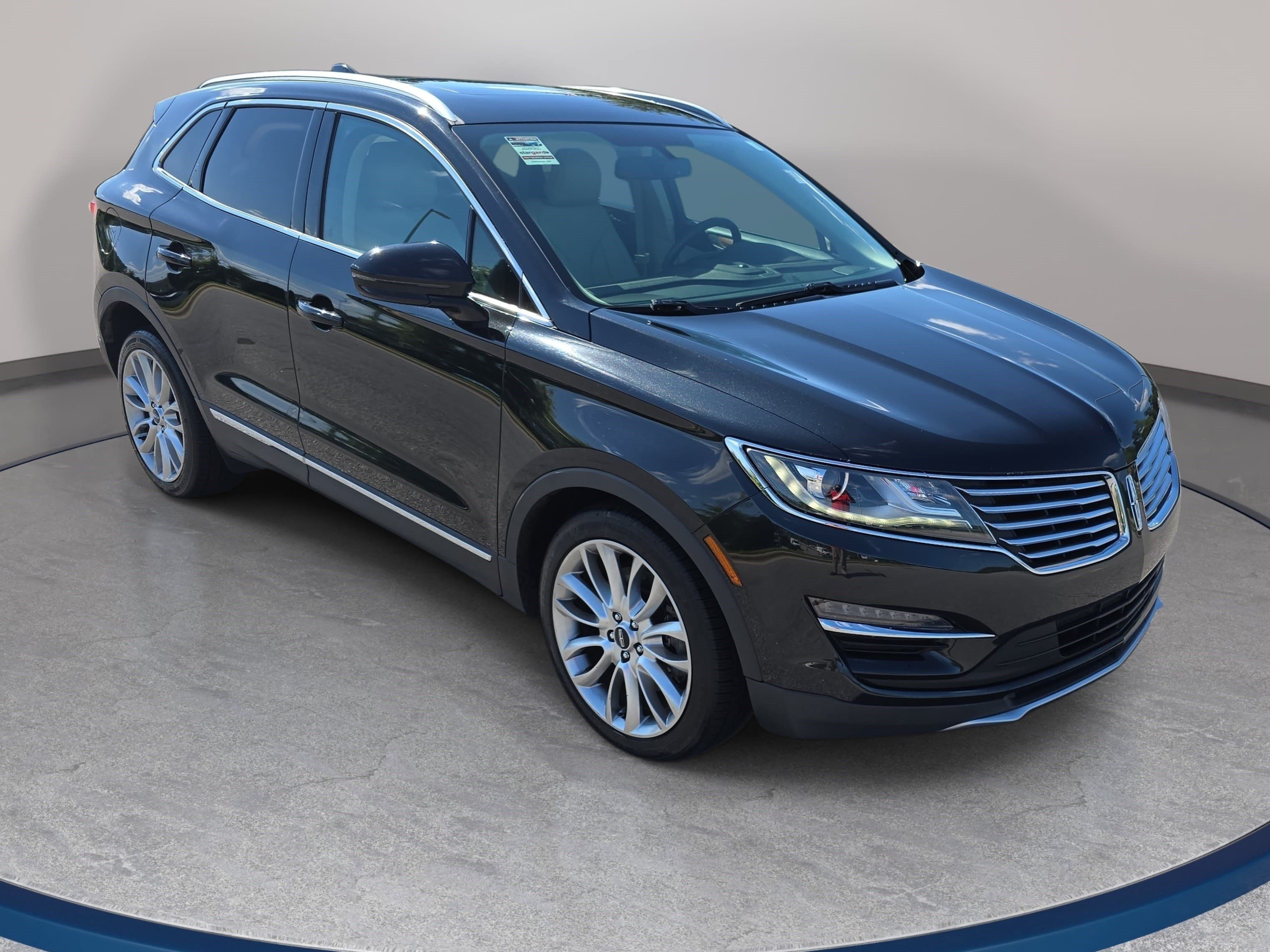 Used 2015 Lincoln MKC FWD w/ Equipment Group 102A Reserve image 3