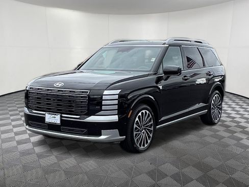 Used 2026 Hyundai Palisade Calligraphy AWD/4WD image 3