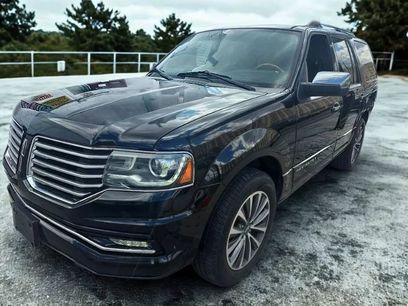 Used 2016 Lincoln Navigator Select