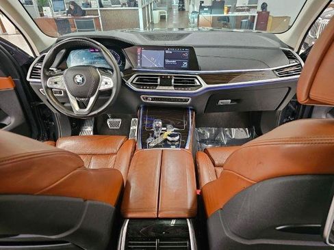 Used 2019 BMW X7 xDrive50i w/ Premium Package AWD/4WD image 14