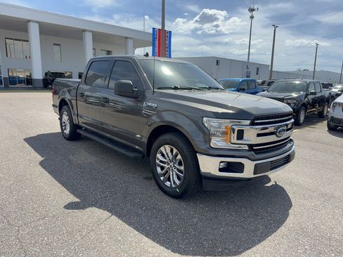 Certified 2019 Ford F150 XLT image 4