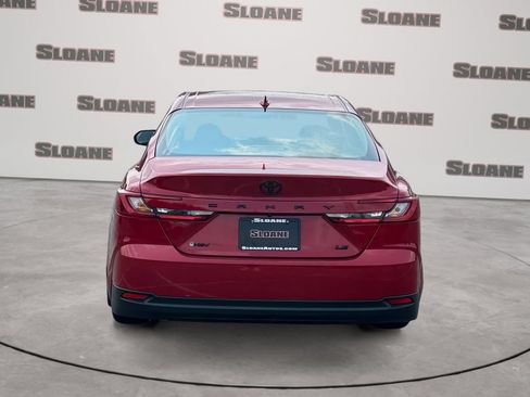Used 2025 Toyota Camry LE w/ Convenience Package FWD image 4
