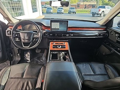 Used 2022 Lincoln Aviator Reserve w/ Elements Package Plus image 12