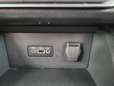 Used 2023 Nissan Sentra SV FWD image 19