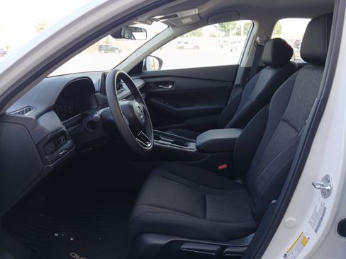 Used 2025 Honda Accord LX image 8