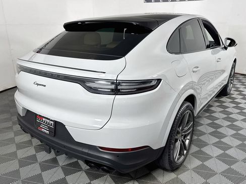 Used 2022 Porsche Cayenne Platinum Edition AWD/4WD image 7