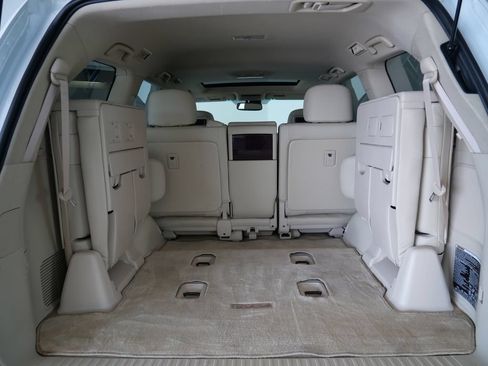 Used 2014 Lexus LX 570 4WD image 27