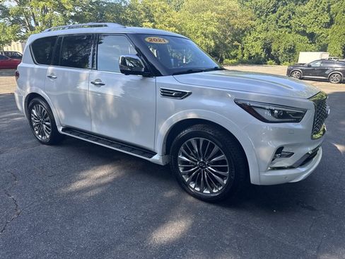 Certified 2021 INFINITI QX80 Sensory w/ All-Season Package AWD/4WD image 3