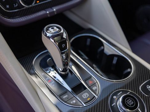 Certified 2023 Bentley Bentayga AWD/4WD image 38