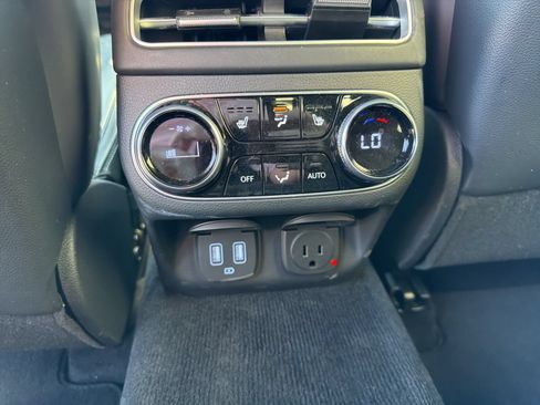 Used 2025 Genesis GV70 3.5T Sport w/ Sport Prestige Package AWD/4WD image 18