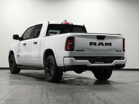 Used 2025 RAM 1500 Big Horn AWD/4WD image 6