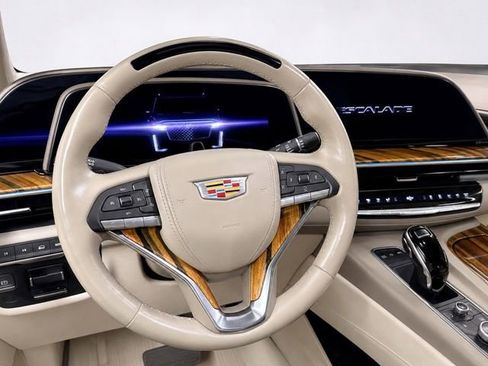 Used 2024 Cadillac Escalade Sport Platinum w/ LPO, ONYX Package AWD/4WD image 30