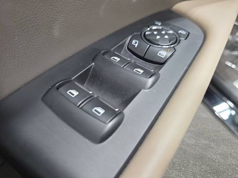 Certified 2022 Lincoln Nautilus AWD w/ Premium Package image 27