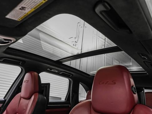 Used 2016 Porsche Cayenne GTS image 28