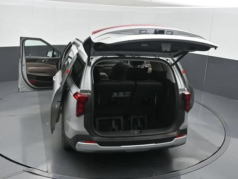 Used 2025 Kia Carnival EX FWD image 63