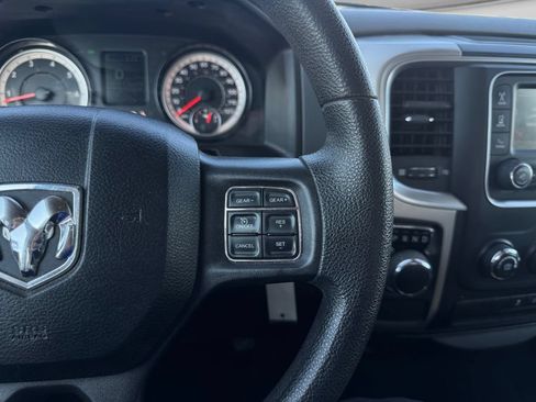 Used 2020 RAM 1500 Classic SLT RWD image 27