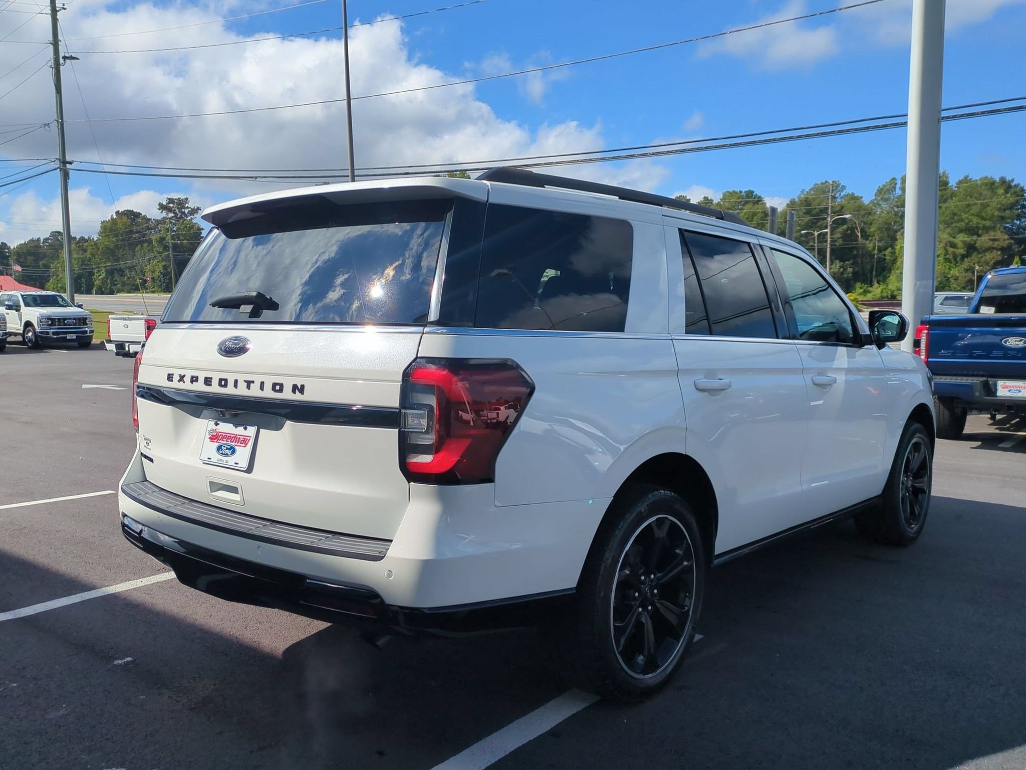 Certified 2023 Ford Expedition Limited RWD image 5