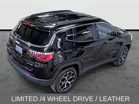 Used 2025 Jeep Compass Limited AWD/4WD image 4