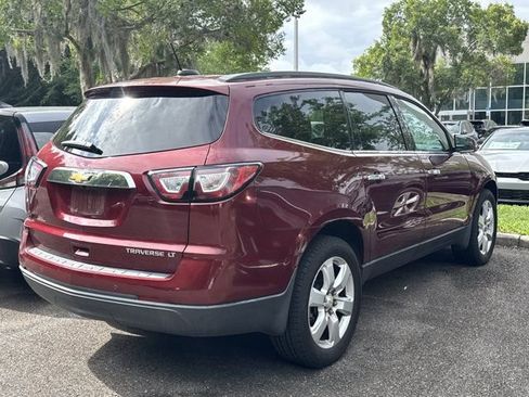 Used 2016 Chevrolet Traverse LT w/ Style and Technology Package FWD image 6