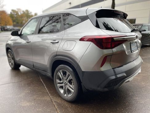 Used 2021 Kia Seltos LX image 6