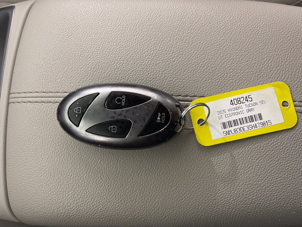 Certified 2025 Hyundai Tucson SEL FWD image 27