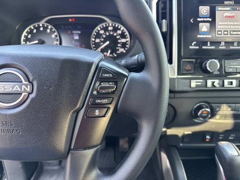 Used 2025 Nissan Frontier SV RWD image 24