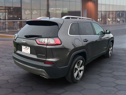 Used 2019 Jeep Cherokee Limited w/ Technology Group image 10