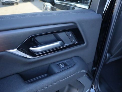 New 2026 GMC Yukon Denali w/ Sun & Power Step Package AWD/4WD image 15