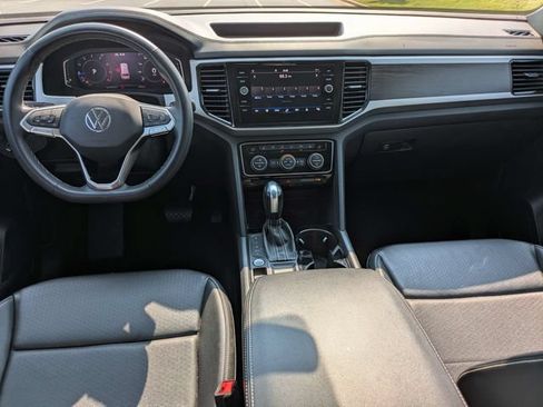Used 2022 Volkswagen Atlas SE FWD image 16