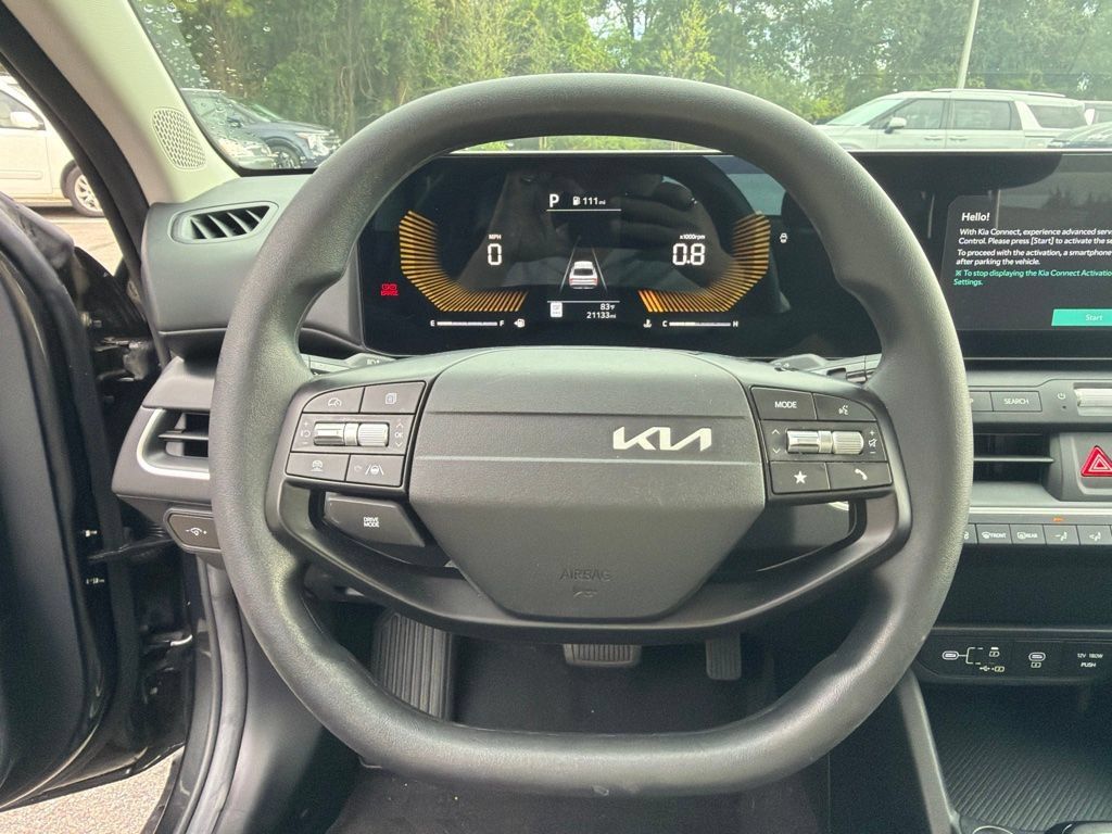Certified 2025 Kia K4 FWD image 11