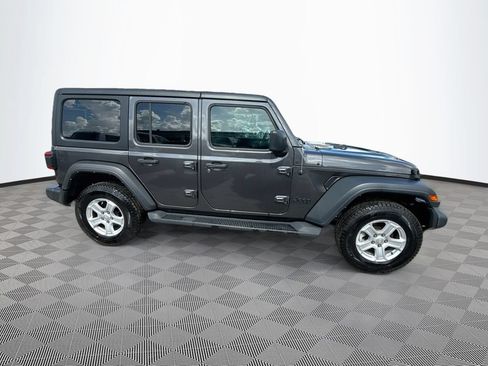 Used 2023 Jeep Wrangler Unlimited Sport AWD/4WD image 5