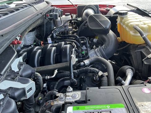 Used 2019 Ford F150 XLT w/ Equipment Group 302A Luxury AWD/4WD image 49