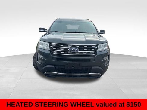 Used 2016 Ford Explorer XLT w/ Equipment Group 202A image 8