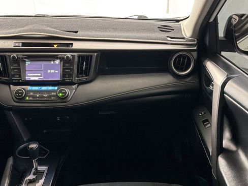 Used 2016 Toyota RAV4 XLE FWD image 27