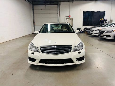 Used 2012 Mercedes-Benz C 300 4MATIC Sedan image 3