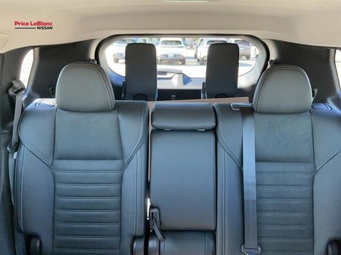 New 2026 Nissan Rogue SL AWD/4WD image 31