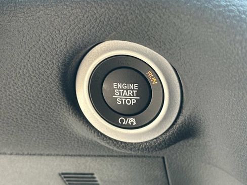 New 2026 Chrysler Pacifica Select w/ S Appearance Package FWD image 24